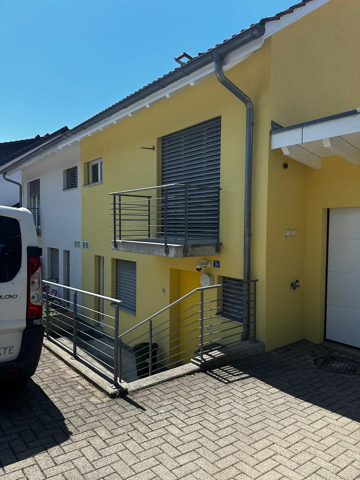 Fassadenrenovation & neues Garagentor, Wettswil – Nachher 2