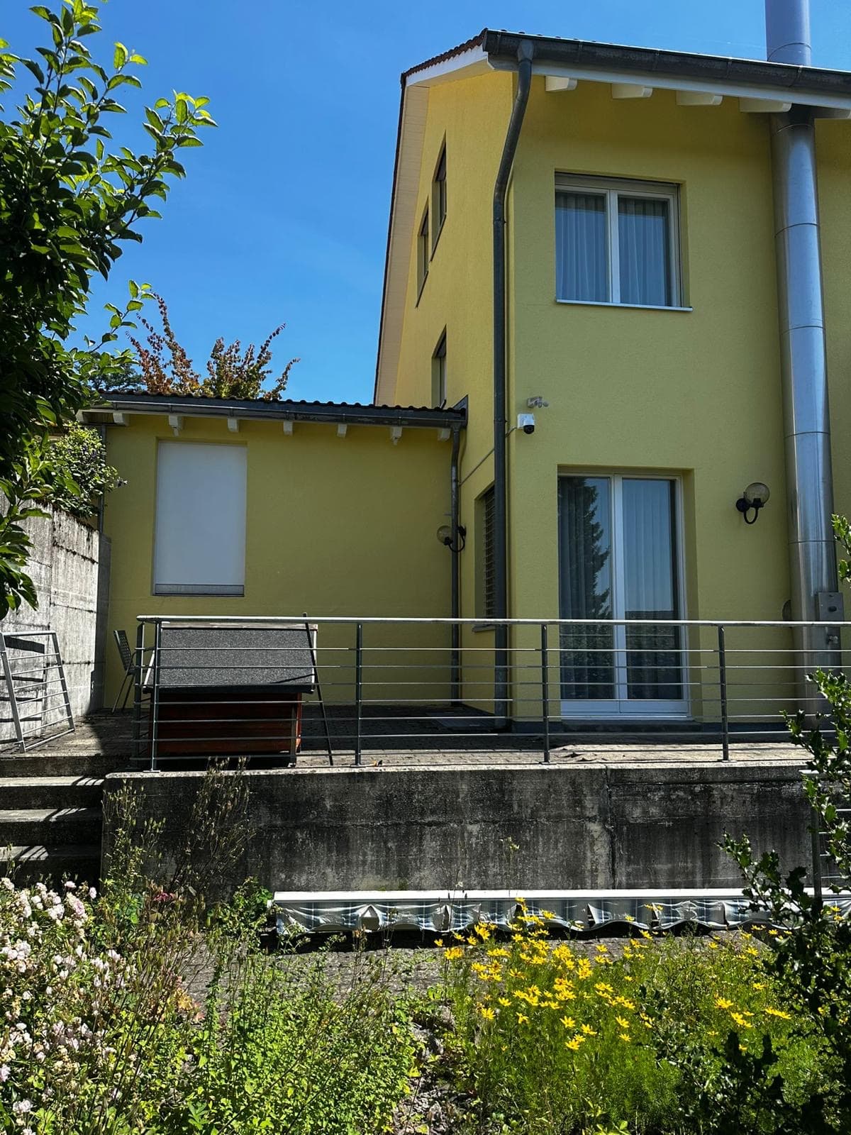 Fassadenrenovation & neues Garagentor, Wettswil – Nachher 3