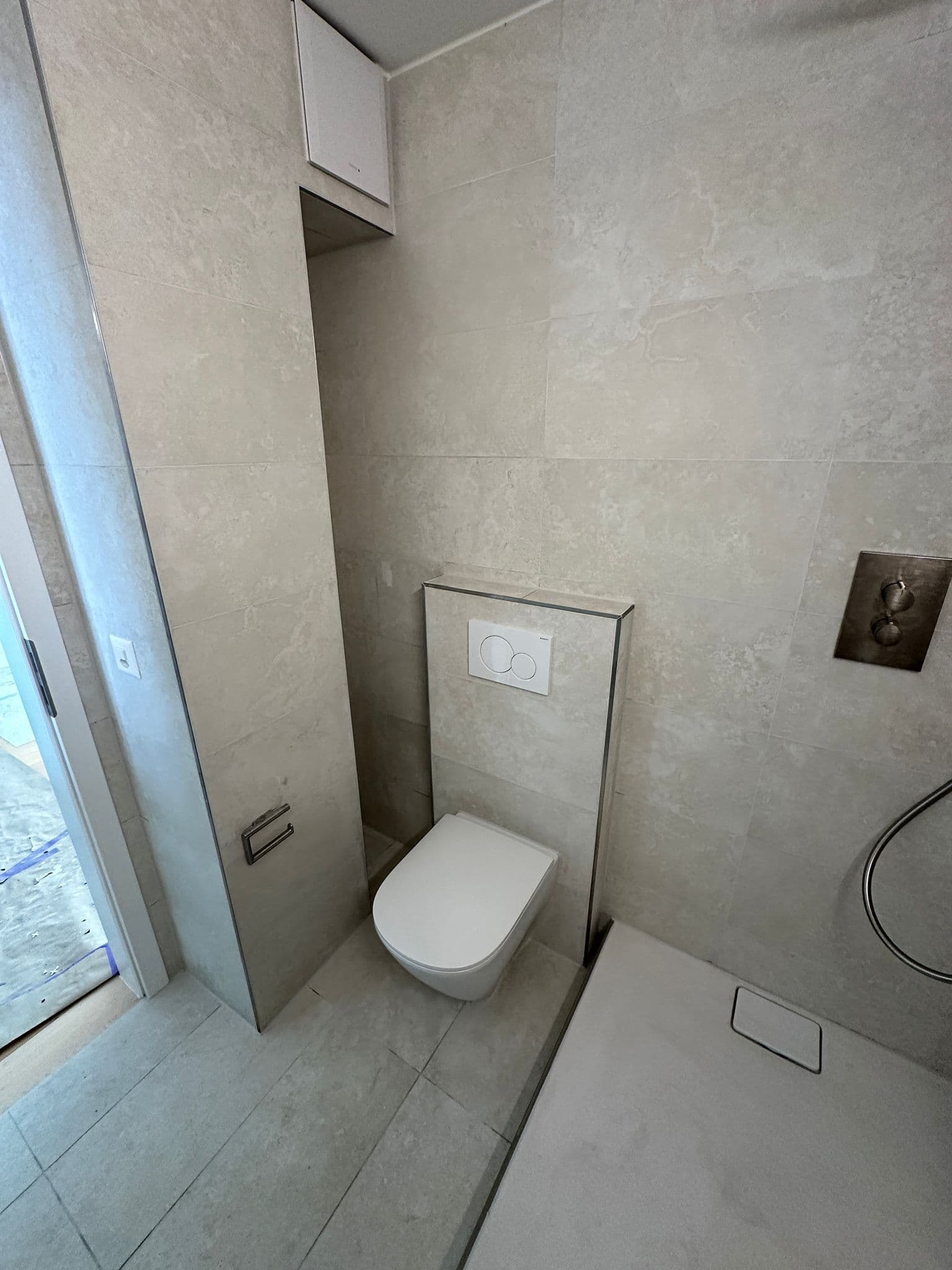 Badezimmer am Zürichberg, Zürich – Nachher 2